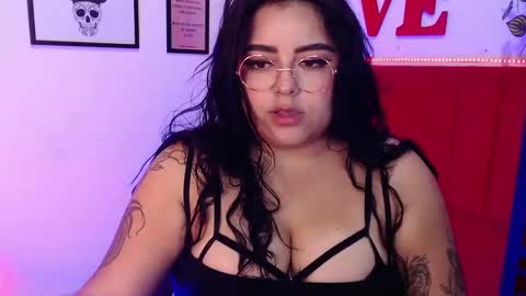 Snapshot of moon_sunflowers chatting on March 3, 2025, 3:30 am moon_sunflowers online show from March 3, 2025, 3:30 am