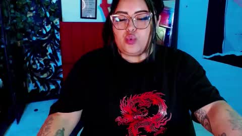 Snapshot of moon_sunflowers chatting on November 19, 2025, 12:21 am moon_sunflowers online show from November 19, 2025, 12:21 am