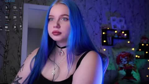 Snapshot of moon_valkyriie chatting on December 9, 2024, 10:22 am Emilia online show from December 9, 2024, 10:22 am