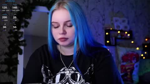 Snapshot of moon_valkyriie chatting on January 22, 2025, 1:00 pm Emilia online show from January 22, 2025, 1:00 pm