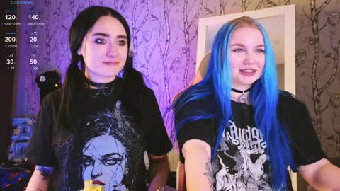 Snapshot of moon_valkyriie chatting on January 30, 2025, 12:27 pm Emilia online show from January 30, 2025, 12:27 pm