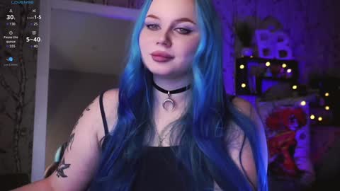 Snapshot of moon_valkyriie chatting on February 3, 2025, 12:14 pm Emilia online show from February 3, 2025, 12:14 pm