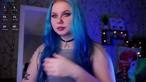 Snapshot of moon_valkyriie chatting on February 8, 2025, 1:00 am Emilia online show from February 8, 2025, 1:00 am