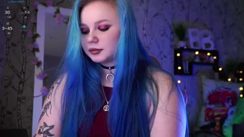 Snapshot of moon_valkyriie chatting on February 19, 2025, 6:55 am Emilia online show from February 19, 2025, 6:55 am