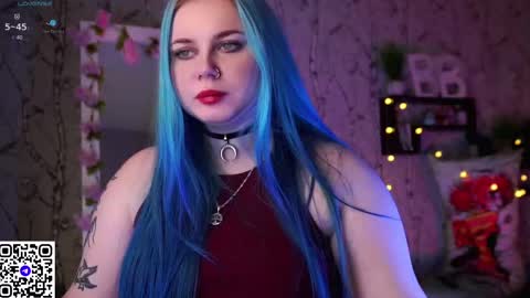 Snapshot of moon_valkyriie chatting on February 28, 2025, 3:48 am Emilia online show from February 28, 2025, 3:48 am