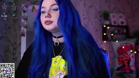 Snapshot of moon_valkyriie chatting on March 3, 2025, 8:49 am Emilia online show from March 3, 2025, 8:49 am