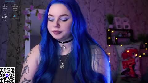 Snapshot of moon_valkyriie chatting on March 3, 2025, 11:55 am Emilia online show from March 3, 2025, 11:55 am