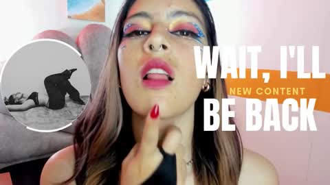 Snapshot of moon_winy chatting on November 2, 2025, 12:07 pm Winy online show from November 2, 2025, 12:07 pm