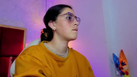 Snapshot of moon_winy chatting on May 20, 2026, 11:16 am Winy online show from May 20, 2026, 11:16 am