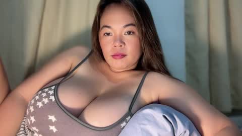 Snapshot of moona_luna21 chatting on November 17, 2025, 12:55 pm moona_luna21 online show from November 17, 2025, 12:55 pm