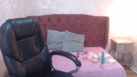 Charlotte online show from March 6, 2025, 11:53 pm