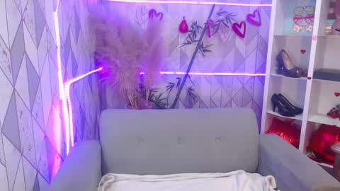 Charlotte online show from September 19, 2025, 8:53 pm