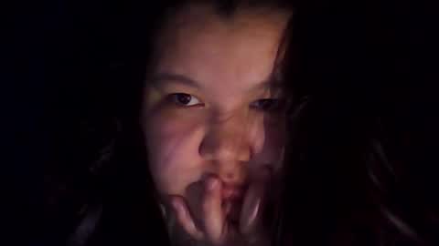 Snapshot of mooned_astrid chatting on December 18, 2025, 10:49 pm mooned_astrid online show from December 18, 2025, 10:49 pm