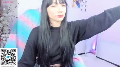 MOON  online show from September 10, 2025, 2:33 am