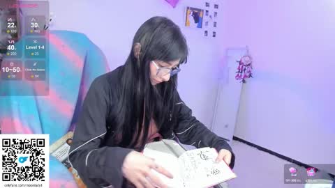 MOON  online show from September 19, 2025, 4:03 am