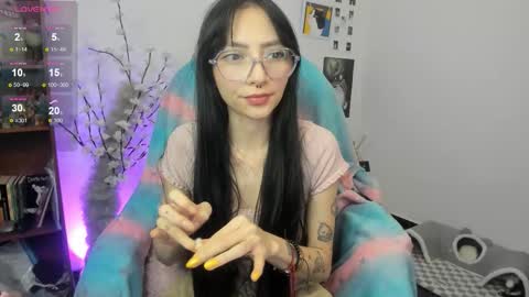 MOON  online show from February 11, 2026, 2:27 am