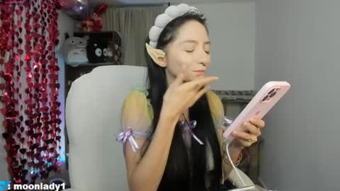 MOON  online show from June 5, 2026, 11:32 pm