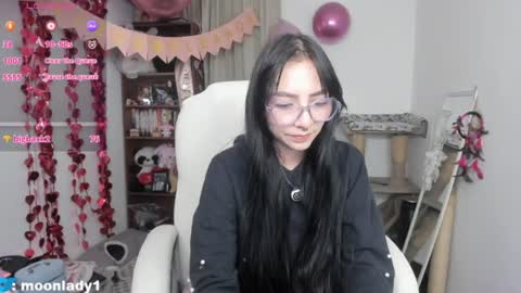 MOON  online show from June 11, 2026, 2:33 am