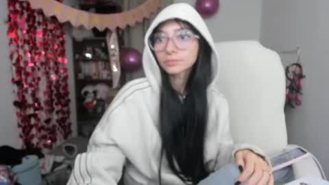MOON  online show from June 18, 2026, 2:45 am