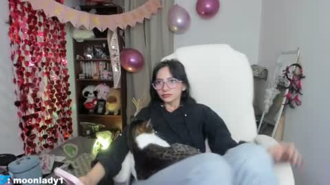MOON  online show from June 20, 2026, 2:58 am