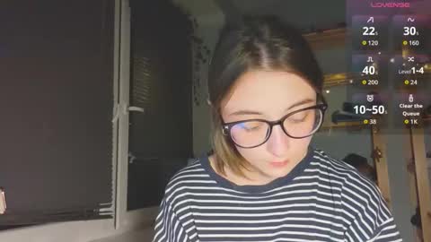 Snapshot of moonlight__lovers chatting on November 6, 2025, 7:04 pm Dana online show from November 6, 2025, 7:04 pm