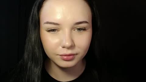 moonlightpoison online show from May 11, 2026, 4:40 am