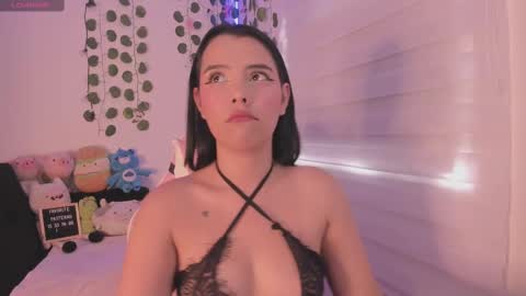 Snapshot of moonliight__ chatting on March 2, 2025, 8:07 pm moonliight__ online show from March 2, 2025, 8:07 pm