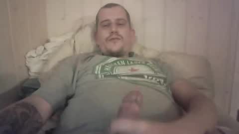 Snapshot of moonlines chatting on December 14, 2024, 3:25 pm BouncyBoner online show from December 14, 2024, 3:25 pm