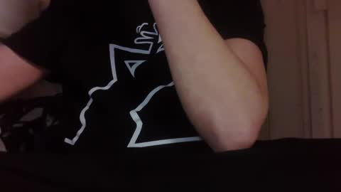 Snapshot of moonlines chatting on January 1, 2025, 6:58 am BouncyBoner online show from January 1, 2025, 6:58 am