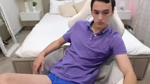 Snapshot of moonlinskinn chatting on November 27, 2025, 8:05 am Stan online show from November 27, 2025, 8:05 am