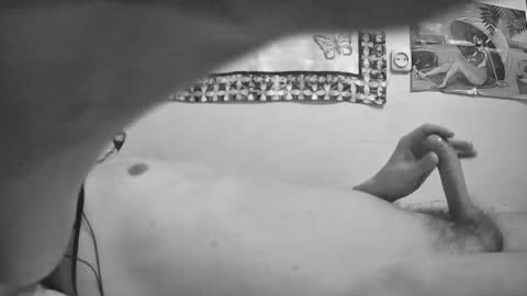 Snapshot of moonlucky007 chatting on October 5, 2025, 12:20 am Moonlucky007 online show from October 5, 2025, 12:20 am