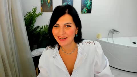 Ask me  online show from December 1, 2025, 4:39 am