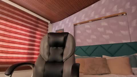 Snapshot of moony_14 chatting on February 1, 2025, 1:09 pm Michelle online show from February 1, 2025, 1:09 pm