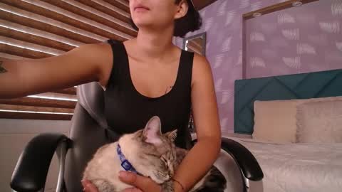 Snapshot of moony_14 chatting on March 7, 2025, 1:07 pm Michelle online show from March 7, 2025, 1:07 pm