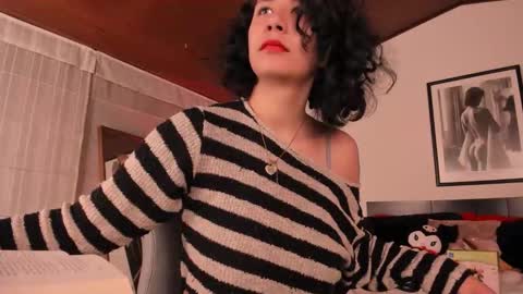 Snapshot of moony_14 chatting on November 21, 2025, 1:21 pm Michelle online show from November 21, 2025, 1:21 pm