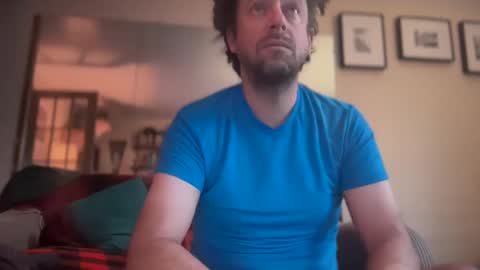 Moon online show from December 31, 2024, 3:42 pm