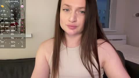 Snapshot of mooonika80 chatting on June 6, 2026, 6:12 pm Mooonika80 online show from June 6, 2026, 6:12 pm