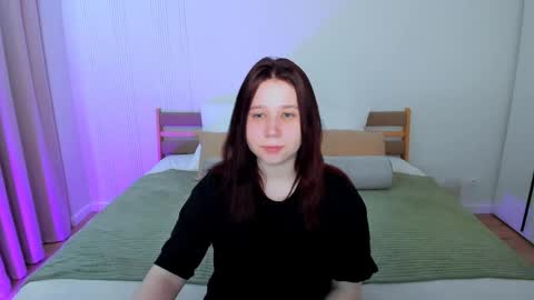 Charli online show from April 21, 2026, 5:47 am