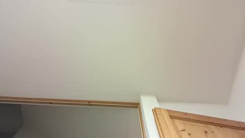 moos1 online show from September 15, 2025, 7:47 pm