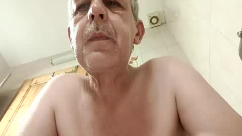 moos1 online show from June 18, 2026, 4:46 am