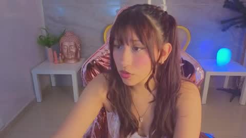 Mora  online show from March 8, 2026, 3:32 am