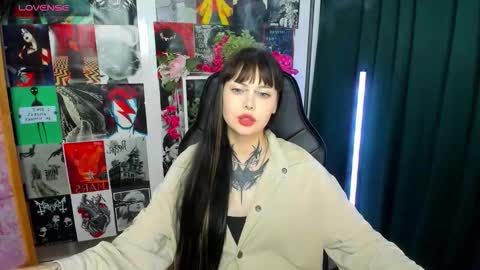 Snapshot of morana_batt chatting on September 23, 2025, 2:03 am Morana online show from September 23, 2025, 2:03 am