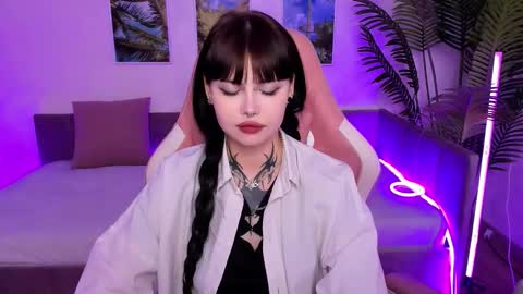 Snapshot of morana_batt chatting on October 4, 2025, 8:45 am Morana online show from October 4, 2025, 8:45 am