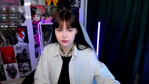 Snapshot of morana_batt chatting on October 7, 2025, 1:58 am Morana online show from October 7, 2025, 1:58 am