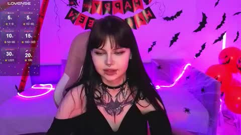 Snapshot of morana_batt chatting on October 28, 2025, 2:37 am Morana online show from October 28, 2025, 2:37 am