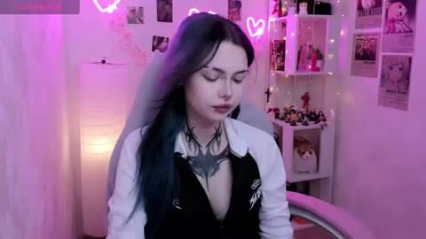 Snapshot of morana_batt chatting on July 6, 2026, 2:30 am Morana online show from July 6, 2026, 2:30 am