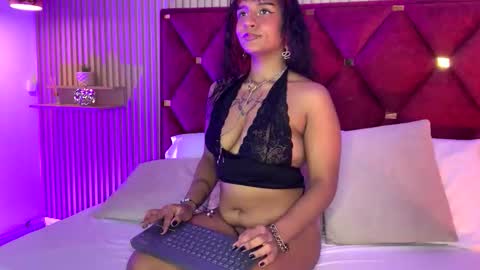 Morticia online show from February 11, 2026, 8:36 pm