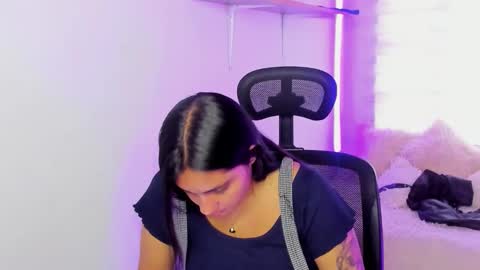 Snapshot of morena_rodriguez_9 chatting on November 4, 2025, 7:13 pm morena_rodriguez_9 online show from November 4, 2025, 7:13 pm