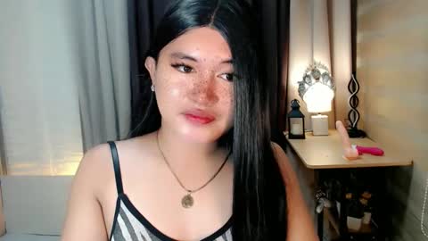 Snapshot of morenaaries12 chatting on September 23, 2025, 10:24 pm MIA online show from September 23, 2025, 10:24 pm