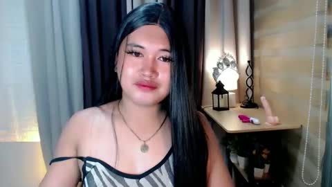 Snapshot of morenaaries12 chatting on September 24, 2025, 9:07 pm MIA online show from September 24, 2025, 9:07 pm